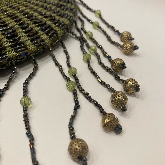 WAYNE KLESKI GREEN BEADED PURSE - Picture 11 of 13